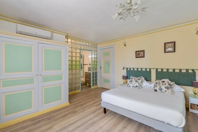 Imagen de la habitación del Ch&acirc;teau Lacaze. Foto 12