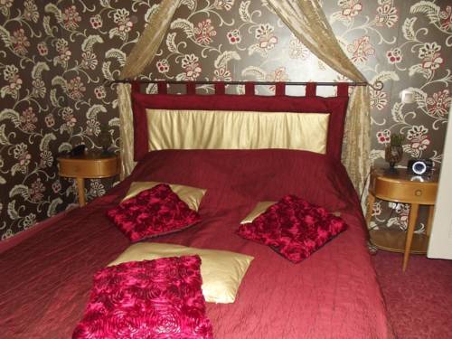 Imagen de la habitación del Ch&acirc;teau Le Martinet. Foto 10