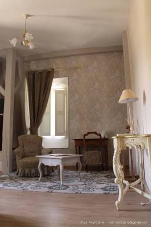 Imagen de la habitación del Ch&acirc;teau Le Martinet. Foto 15