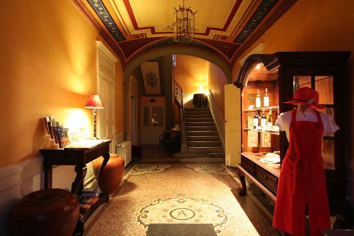 Imagen de los interiores del Château de Gramazie Chambres d\'Hôtes. Foto 15