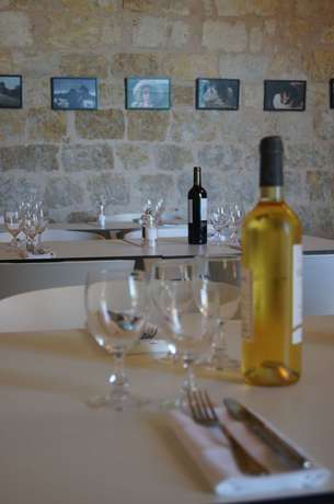 Imagen del bar/restaurante del Ch&acirc;teau de Mons en Armagnac. Foto 4
