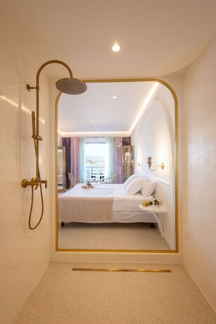 Imagen de la habitación del Ch&acirc;teau de Th&eacute;oule. Foto 14
