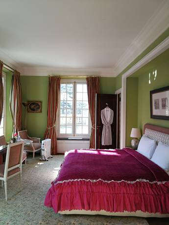 Imagen de la habitación del Ch&acirc;teau des Forgets Hotel. Foto 5