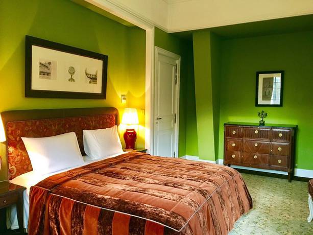 Imagen de la habitación del Ch&acirc;teau des Forgets Hotel. Foto 14