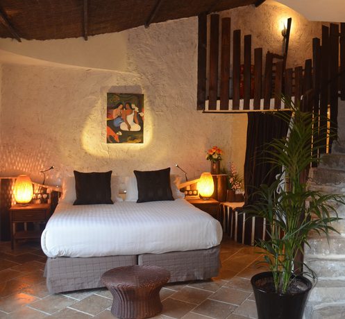 Imagen de la habitación del Ch&acirc;teaux Demeures H&ocirc;tels Le Cheval Noir. Foto 6