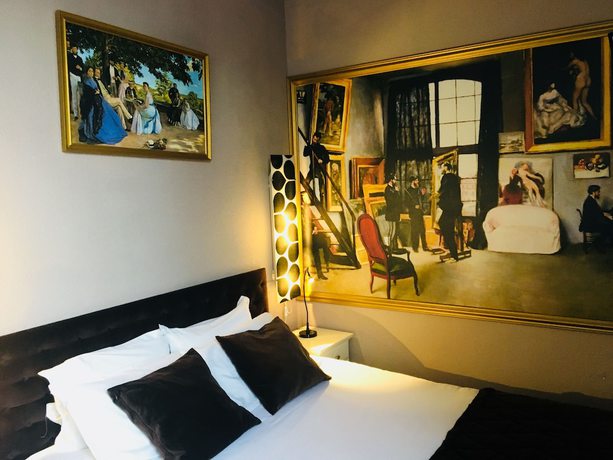 Imagen de la habitación del Ch&acirc;teaux Demeures H&ocirc;tels Le Cheval Noir. Foto 12