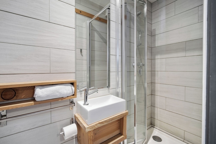 Imagen de la habitación del Chalet Auberge Les M&eacute;l&egrave;zes. Foto 10