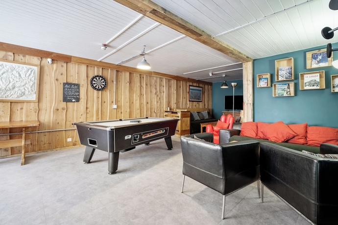 Imagen de los interiores del Chalet Auberge Les M&eacute;l&egrave;zes. Foto 11