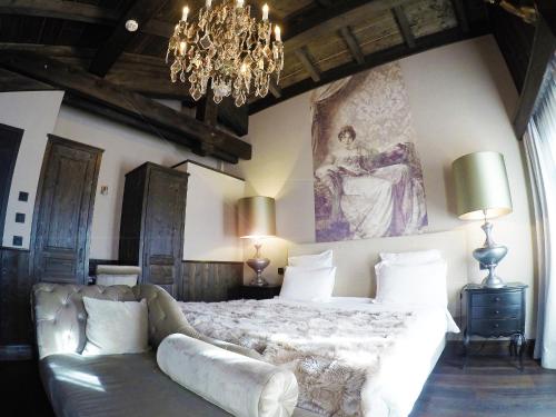 Imagen de la habitación del Chalet Hotel Le Castel. Foto 9