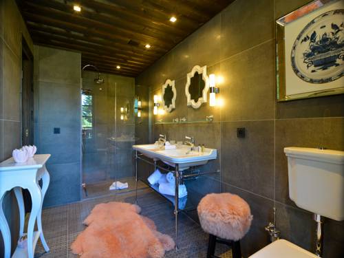 Imagen general del Chalet Hotel Le Castel. Foto 4