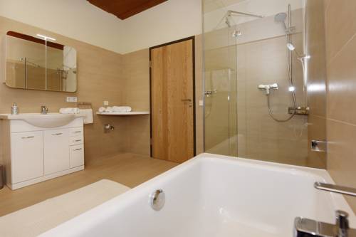 Imagen de la habitación del Chalet Zamang. Foto 16