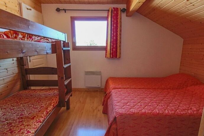 Imagen de la habitación del Chalets Margot. Foto 11