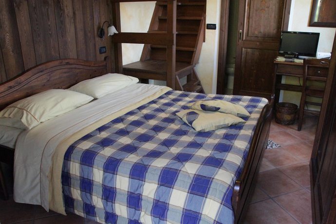 Imagen de la habitación del Chambres d'Hotes Les Fleurs. Foto 19