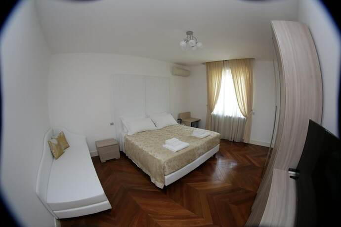 Imagen general del Champagne Rooms. Foto 15