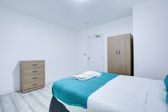 Imagen general del Charming 7 Bedroom House, Sleeps up to 13 Guests. Foto 3