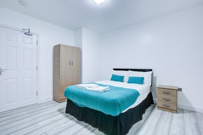 Imagen general del Charming 7 Bedroom House, Sleeps up to 13 Guests. Foto 6