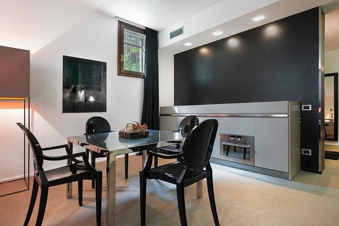 Imagen del bar/restaurante del Charming House Iqs. Foto 4