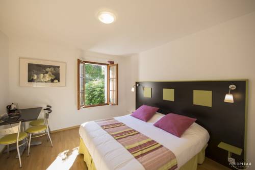 Imagen de la habitación del Chateau De Beaussais. Foto 13