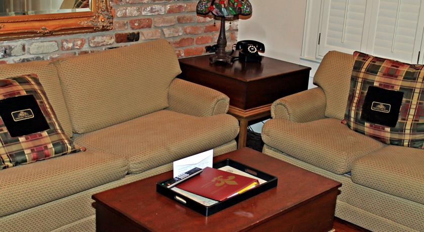 Imagen general del Chateau Orleans, Nueva orleans. Foto 5
