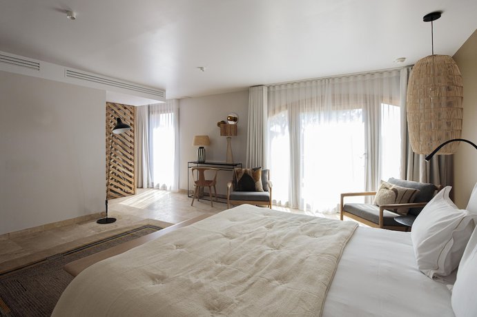 Imagen de la habitación del Chateau l\'Hospitalet Wine resort. Foto 15