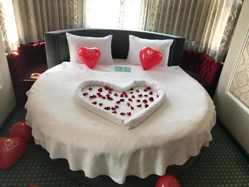 Imagen general del Chatto Hotel, Tuzla. Foto 2