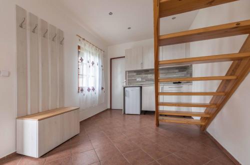 Imagen de la habitación del Chaty a Apartm&aacute;ny Hracholusky Kemp Kosatka. Foto 8