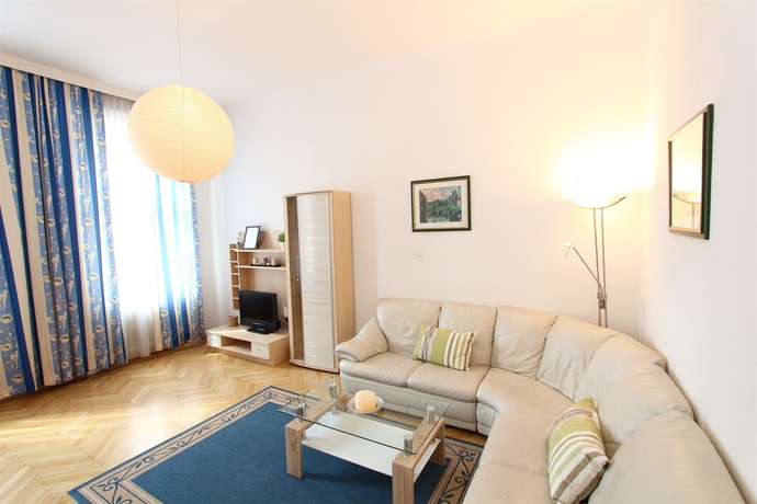 Imagen de la habitación del CheckVienna Edelhof. Foto 3