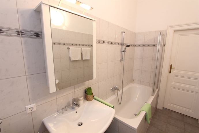 Imagen de la habitación del CheckVienna Edelhof. Foto 7