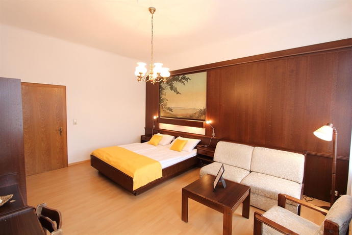 Imagen de la habitación del CheckVienna Edelhof. Foto 10