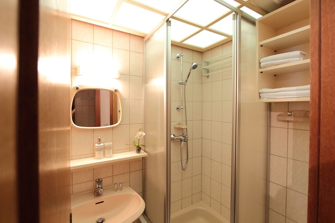 Imagen de la habitación del CheckVienna Edelhof. Foto 14