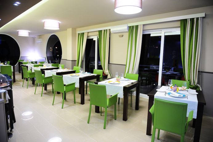 Imagen del bar/restaurante del Chez Le Sourire. Foto 3