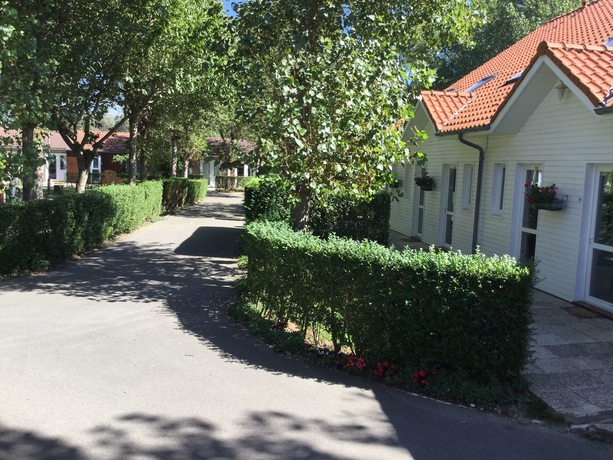 Imagen de los exteriores del Chez Mireille Reingam Park. Foto 14