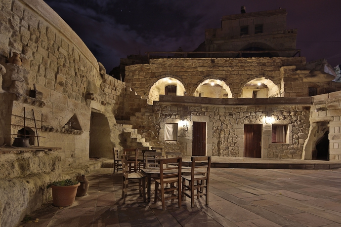 Imagen del bar/restaurante del Chez Nazim. Foto 2