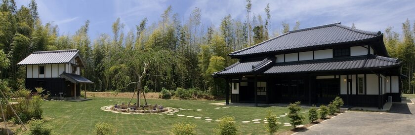 Imagen de los exteriores del Chikurinso. Foto 15