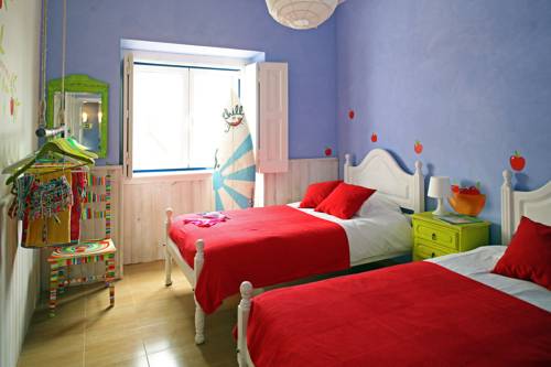 Imagen general del Chill In Ericeira Surf House. Foto 1