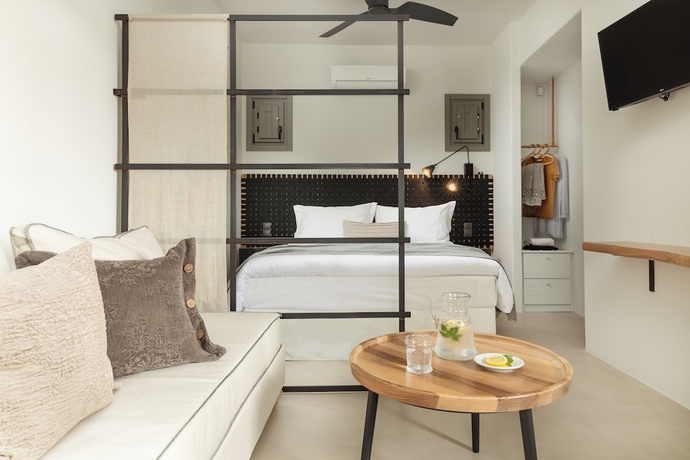 Imagen de la habitación del Chora Kythnos Suites. Foto 4