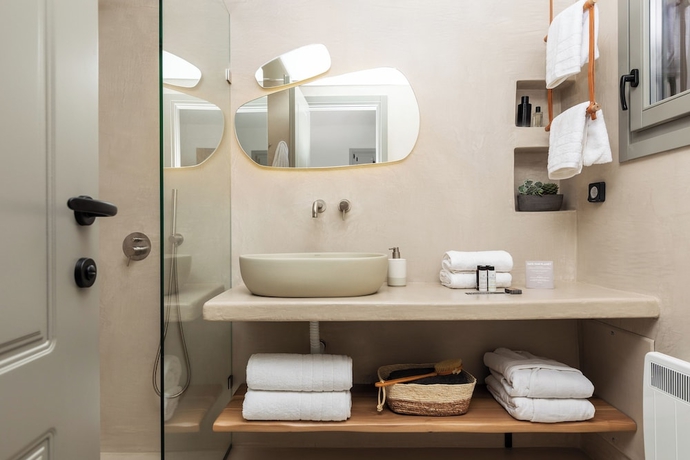 Imagen de la habitación del Chora Kythnos Suites. Foto 11