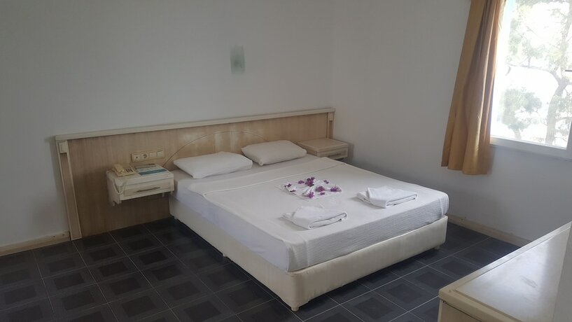 Imagen de la habitación del Chronos Beach Hotel. Foto 15