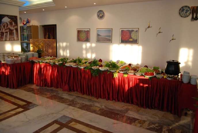 Imagen del bar/restaurante del Cidihan Hotel, Kusadasi. Foto 4
