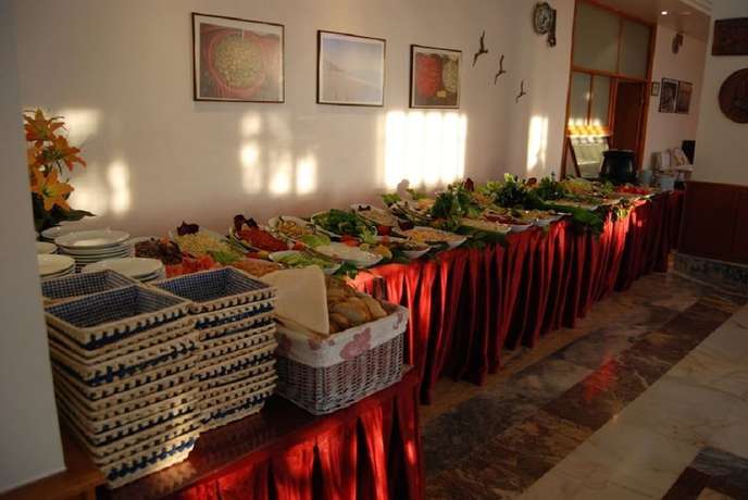 Imagen del bar/restaurante del Cidihan Hotel, Kusadasi. Foto 6