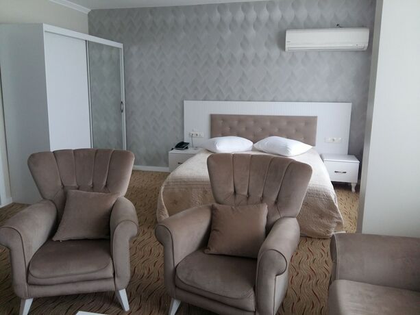 Imagen de la habitación del Cihan Otel. Foto 17