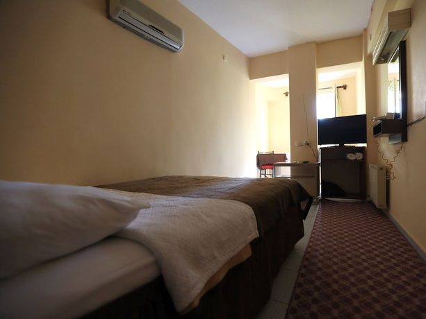 Imagen de la habitación del Cihanay Hotel. Foto 10