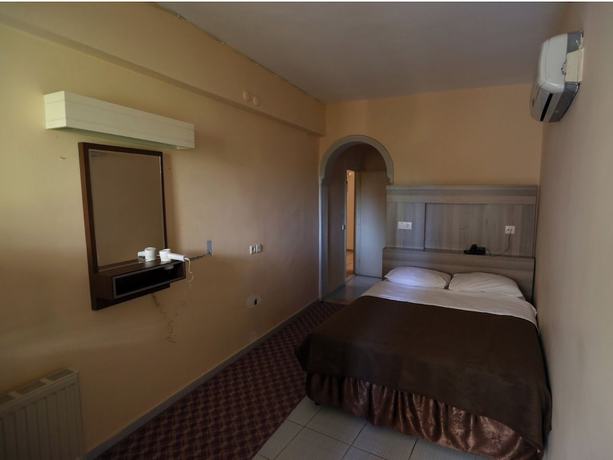 Imagen de la habitación del Cihanay Hotel. Foto 16