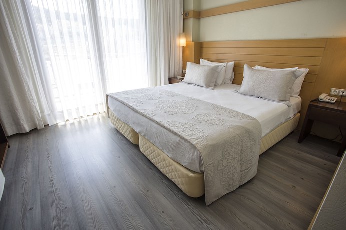 Imagen de la habitación del Cilek Marina Hotel. Foto 8