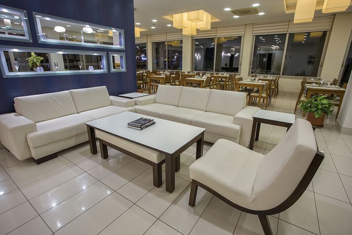 Imagen de los interiores del Cilek Marina Hotel. Foto 17