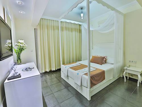 Imagen de la habitación del Cinar Hotel, Kas. Foto 2