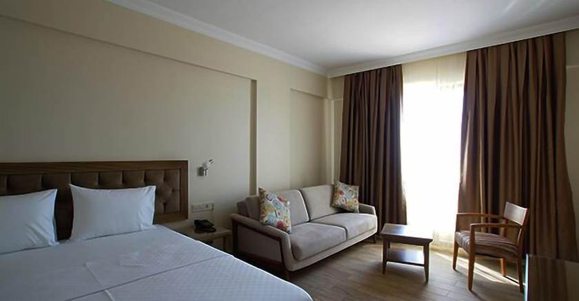 Imagen de la habitación del Cinarli Kasri Hotel. Foto 4