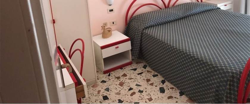 Imagen de la habitación del Cinquestelle-albergo del centro storico. Foto 8