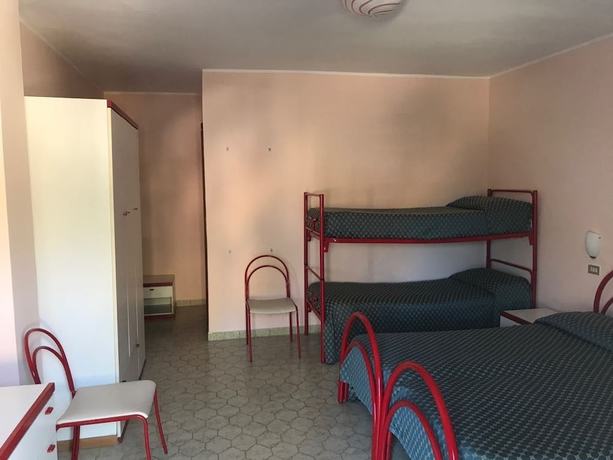 Imagen de la habitación del Cinquestelle-albergo del centro storico. Foto 11