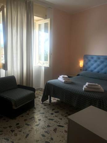 Imagen de la habitación del Cinquestelle-albergo del centro storico. Foto 13